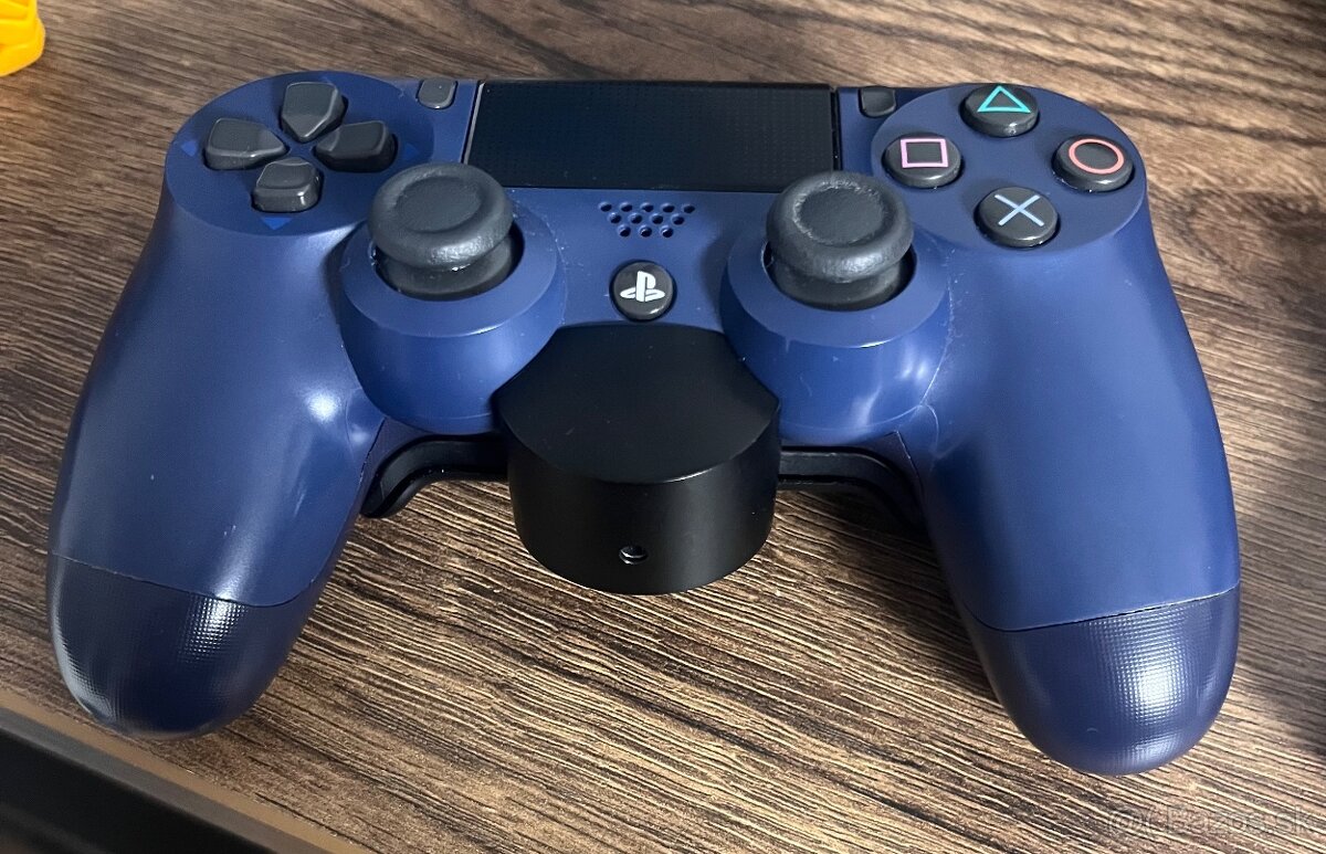 PS4 pro 1TB 1 ovladač,spodné tlačidlá,nabíjačka - 5
