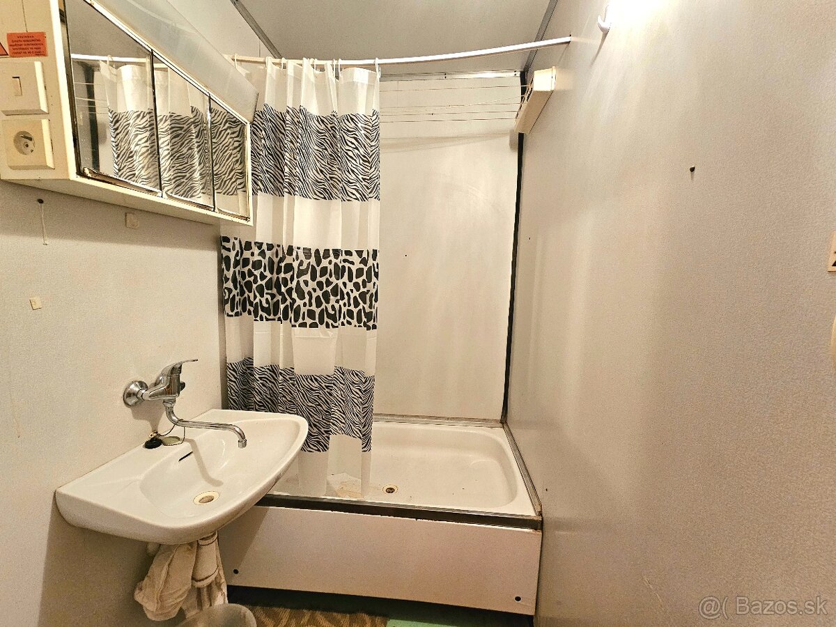 Na predaj 1 izb. byt Levice vhodný na investíciu - 5