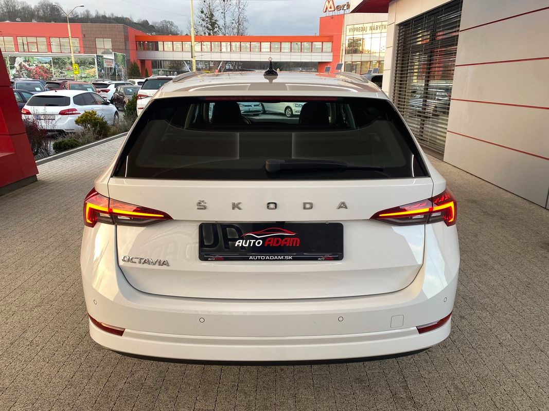 Škoda Octavia Combi 2.0 TDI DSG Style 110 kW - 5