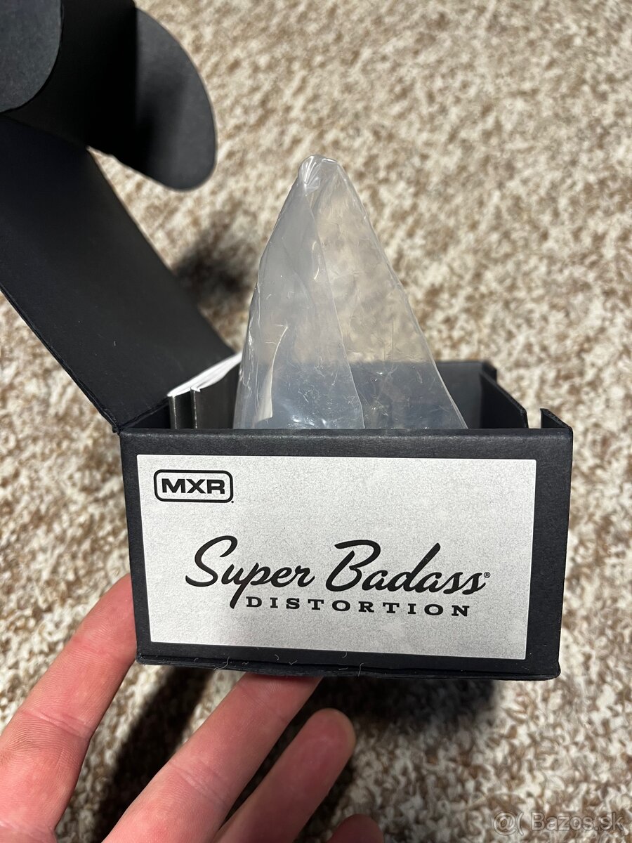 Predám gitarový efekt MXR Super Badass Distortion (M75) - 5
