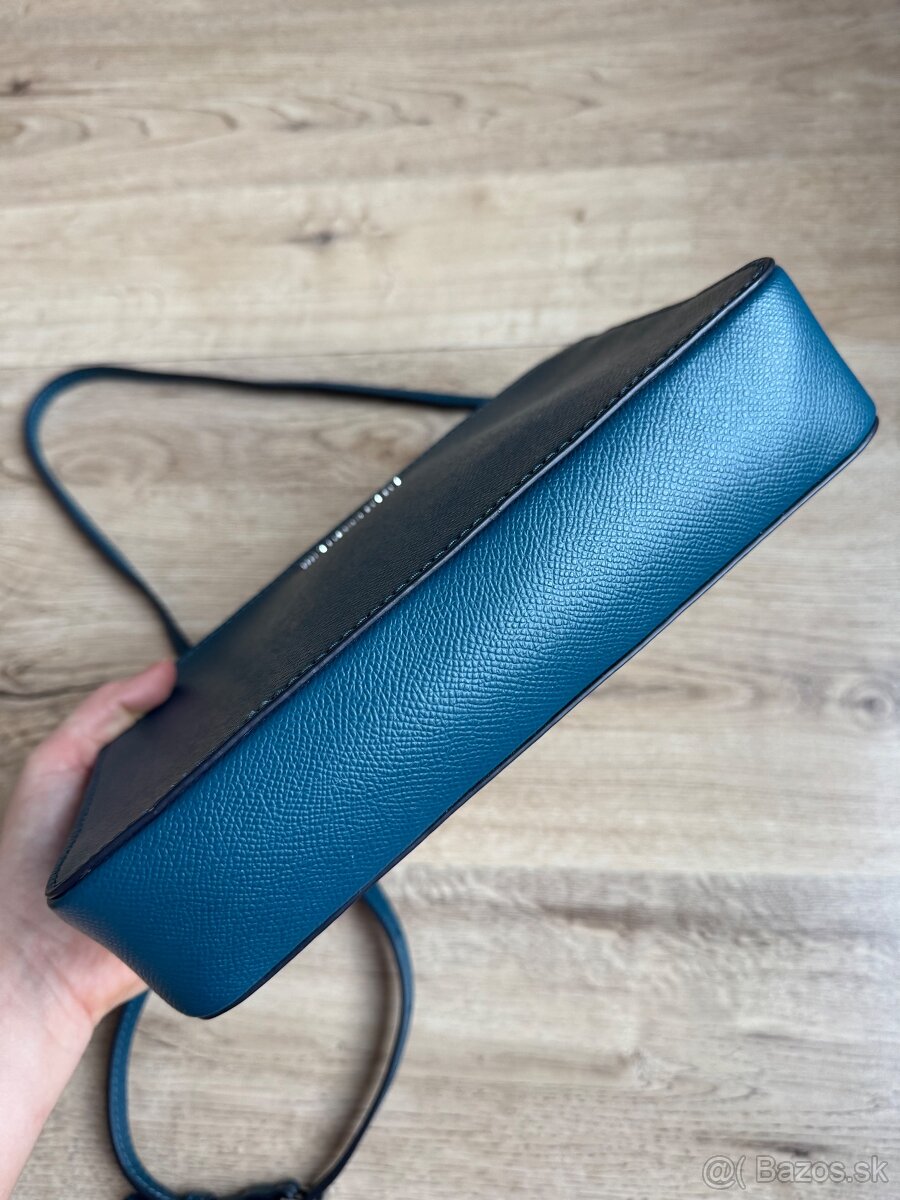 Michael Kors kožená crossbody kabelka - 5