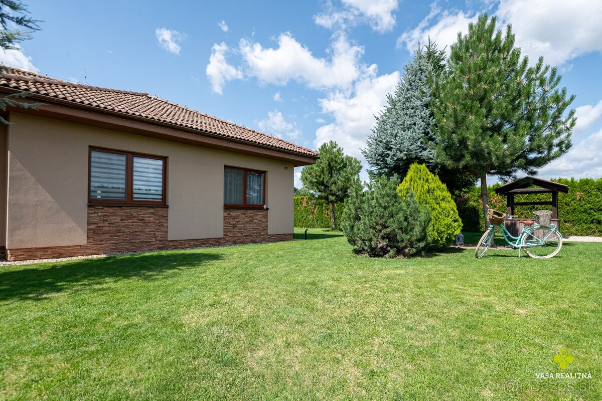 REZERVOVANÉ -Veľkorysé bývanie:6 izieb, sauna,krb a 1 599 m² - 5