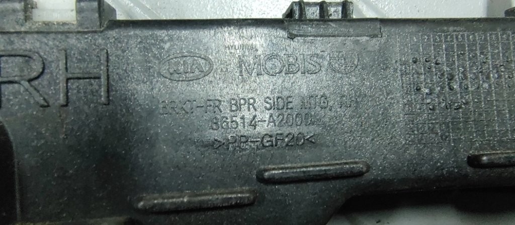 Drziak naraznika držiak na Kia, Toyota a Mercedes - 5