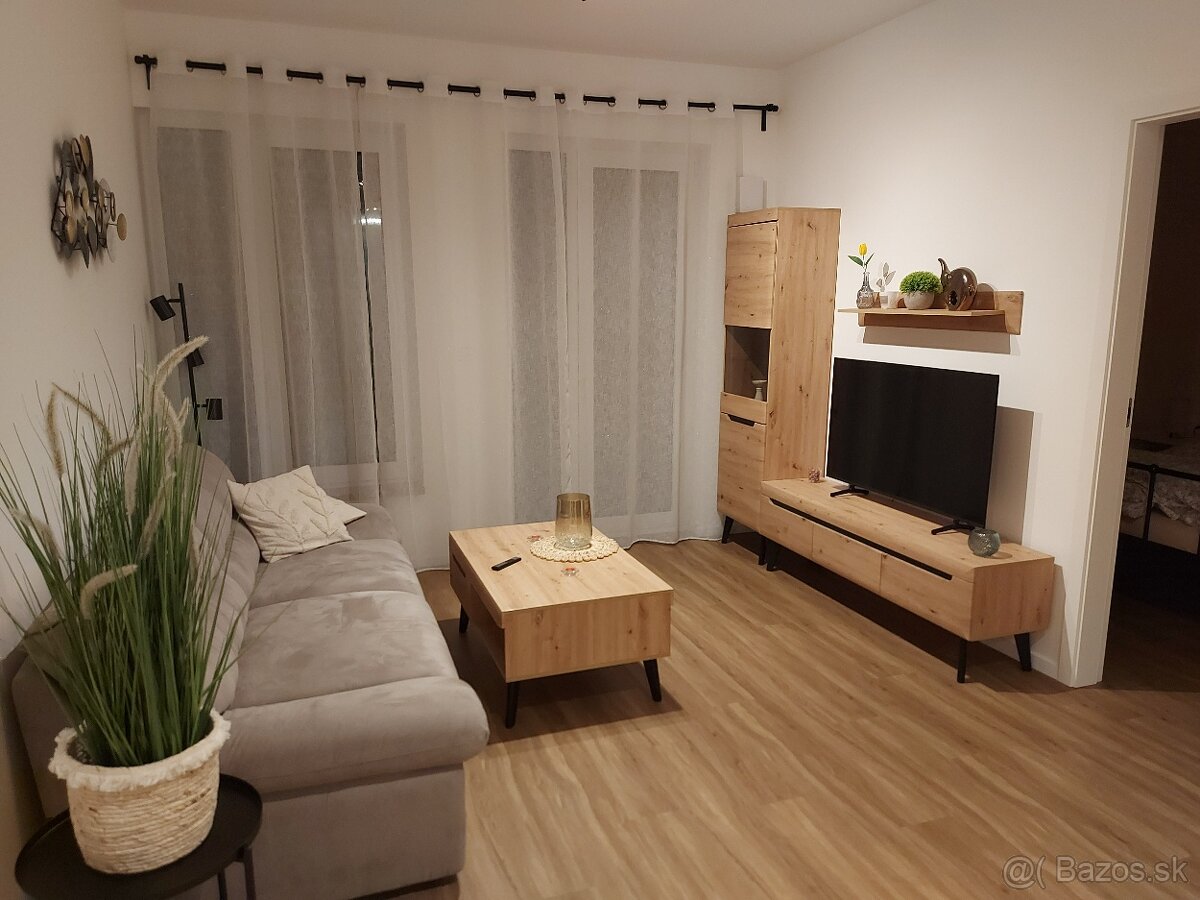 2-izbovy byt v centre Nitry / 1-bedroom flat in Nitra centre - 5
