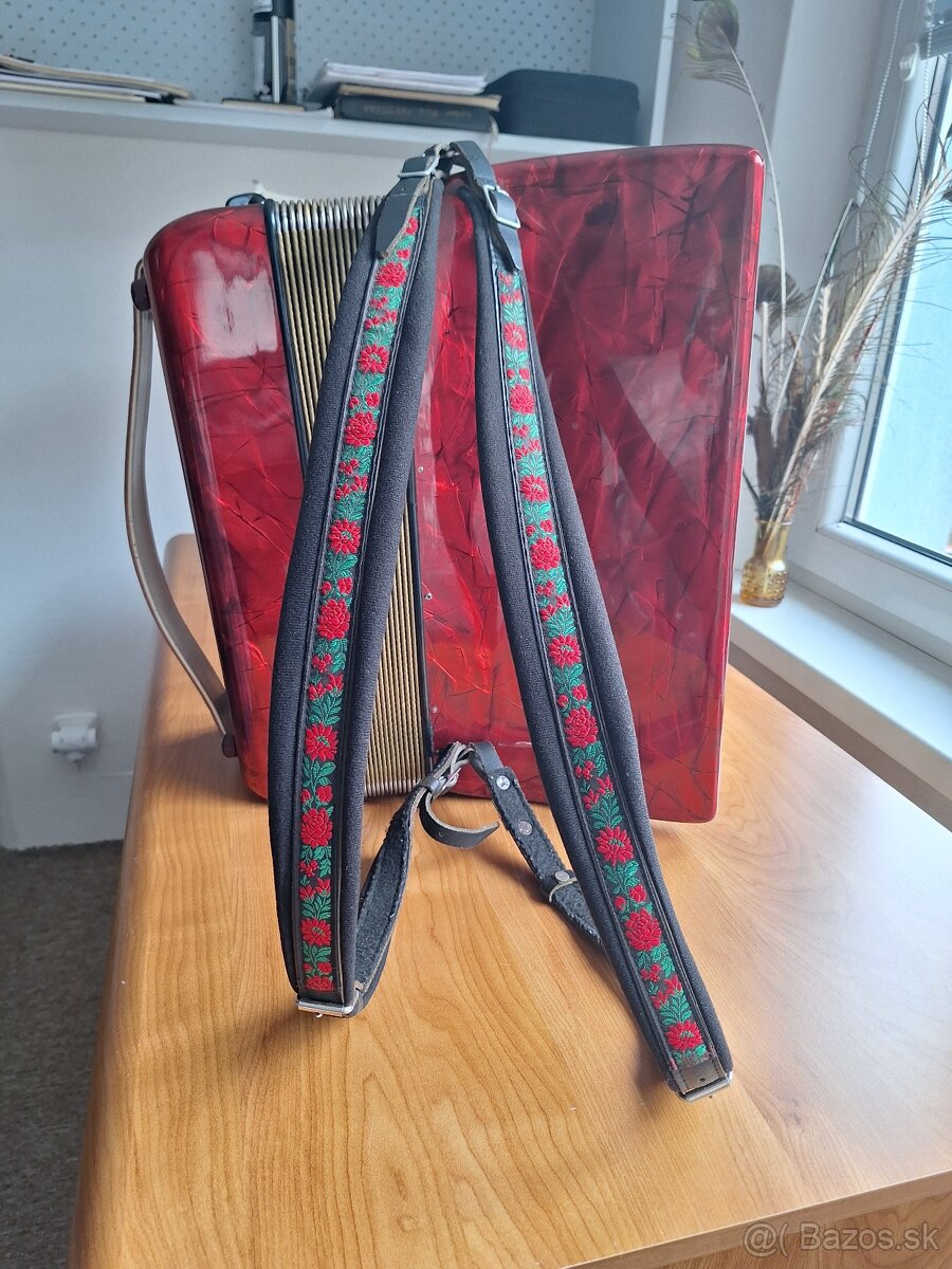 Akordeón HOHNER - 5