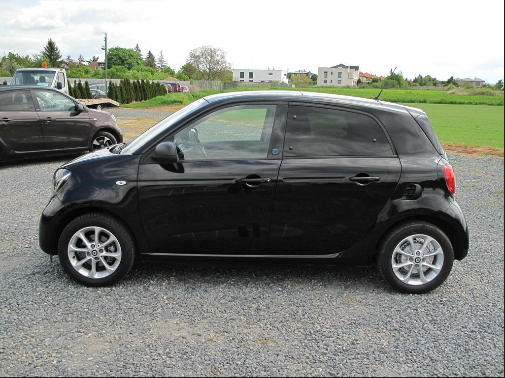 Predam SMART FORFOUR EQ electric 82ps 4miestny,39.tis km - 5