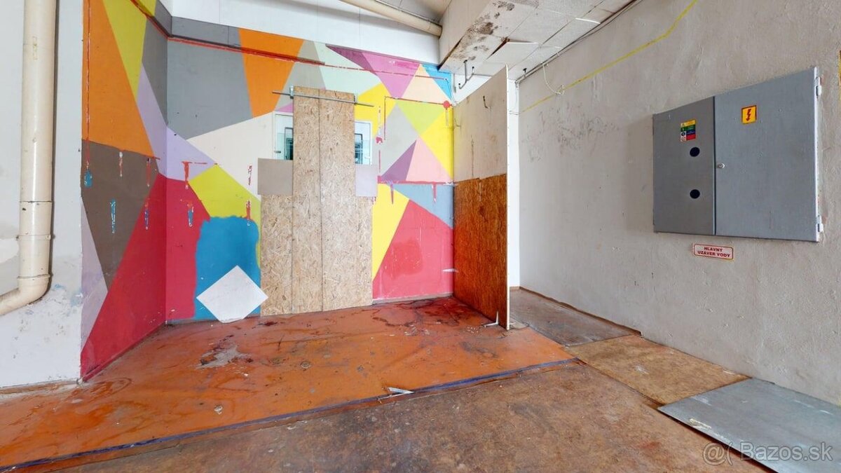 BUDOVA - Topoľčany, centrum - 5