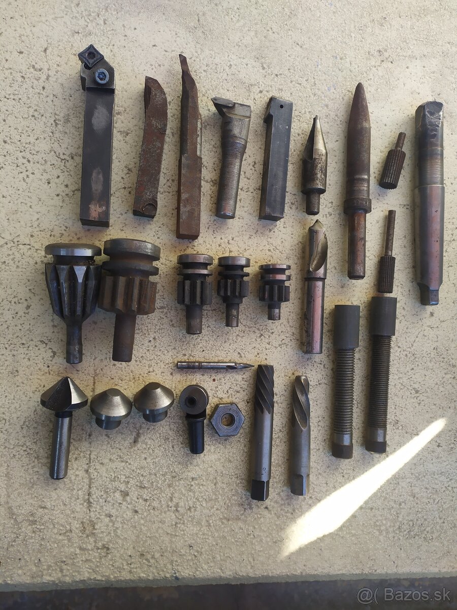 Nástroje náradie, príslušenstvo zo zrušenej dielne. - 5