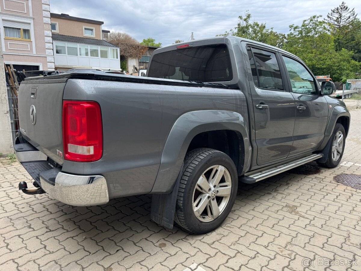 VW AMAROK 2,0 DIESEL DSG 4X4 ŤAŽNÉ KLÍMA