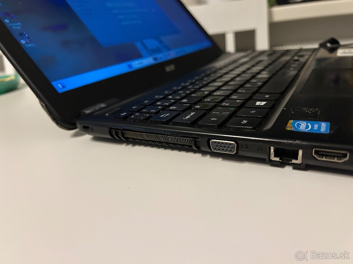 Acer Aspire e1-funkčný vhodný na diely-15,6"HD,Pentium,SSD - 5