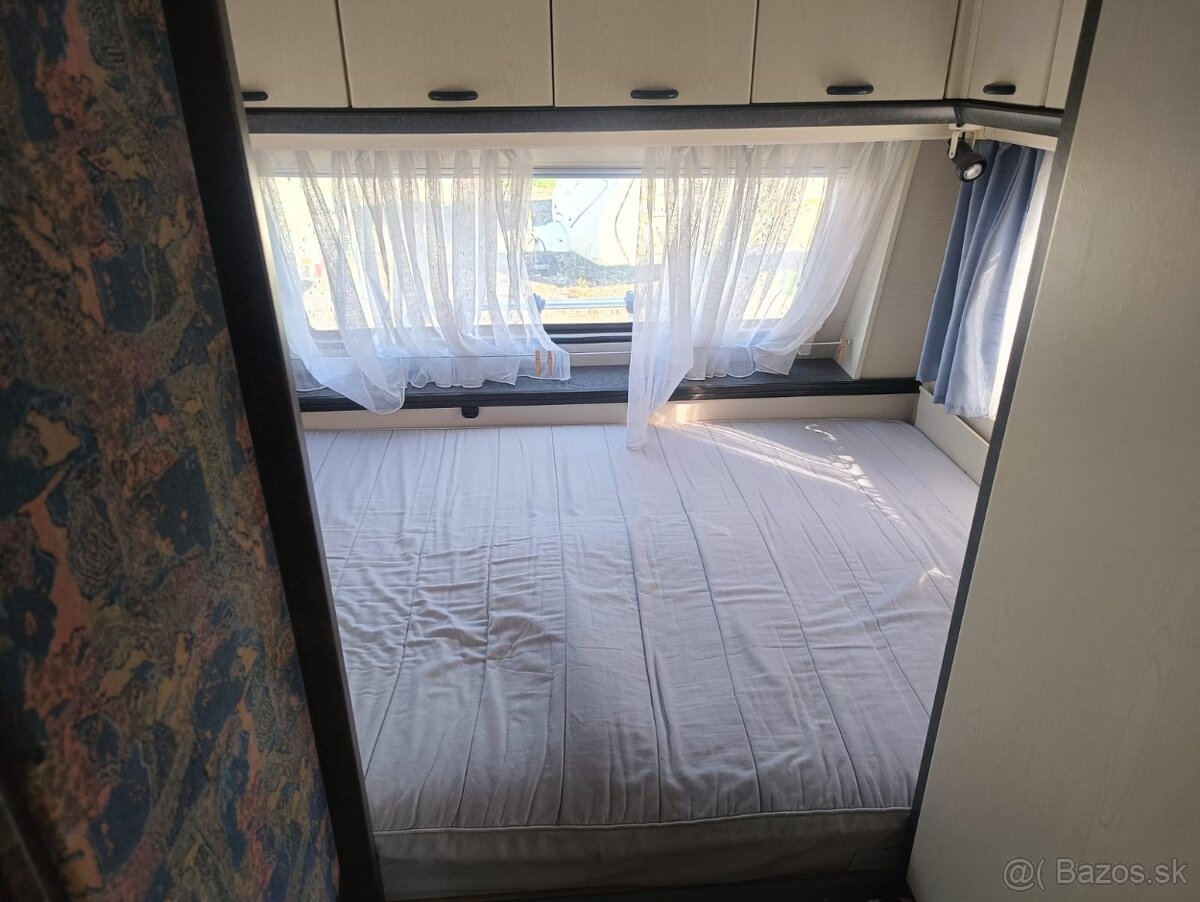 Obytny prives Hobby 440 - predstan + strieska naviac - 5