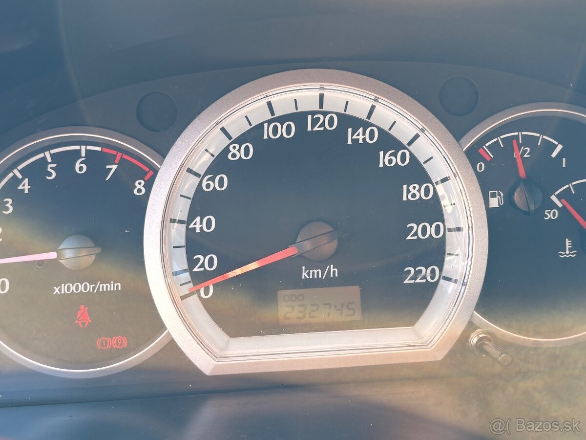 Chevrolet Lacetti Hatchback - 5