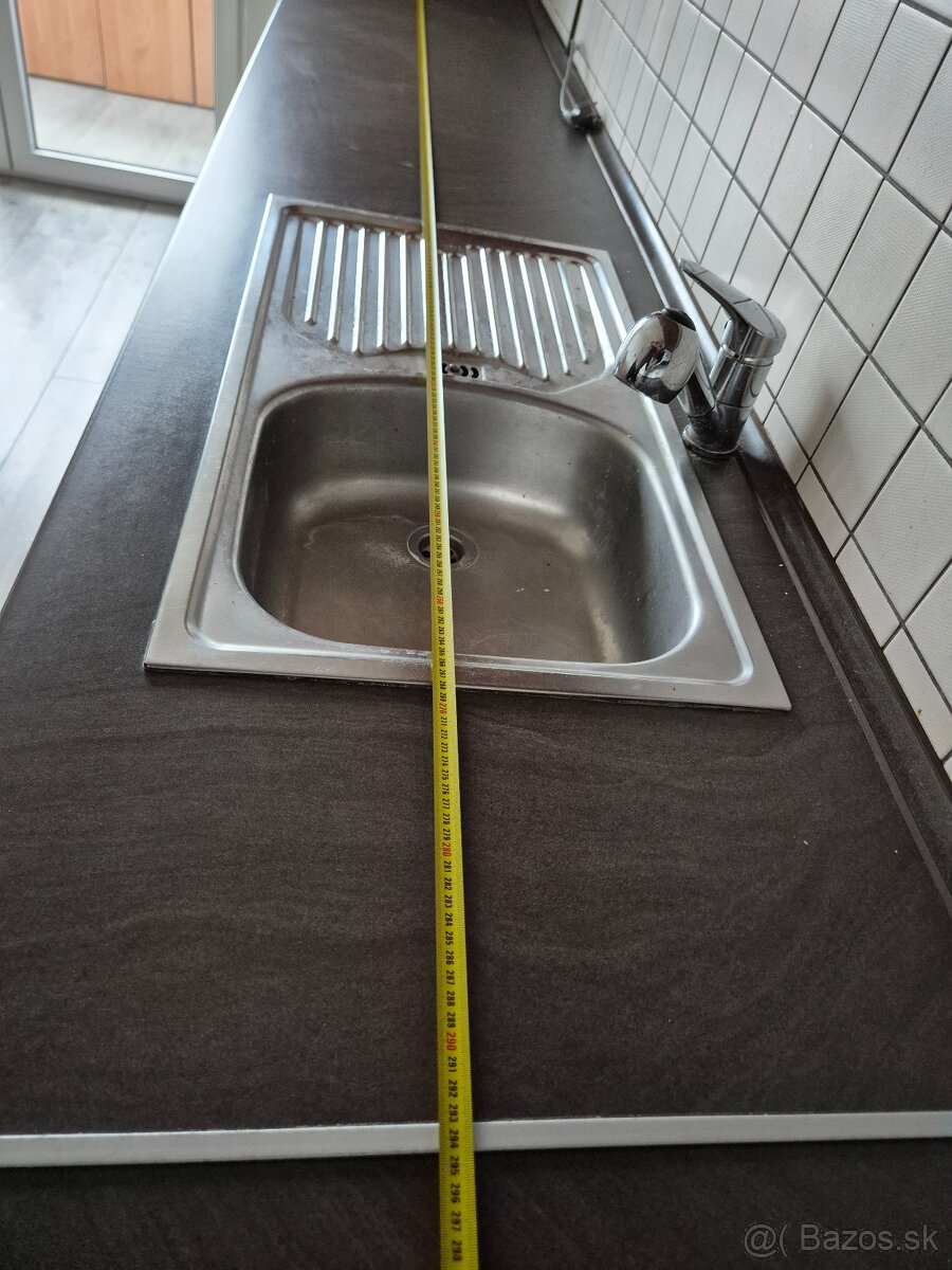 Kuchynská linka - 5