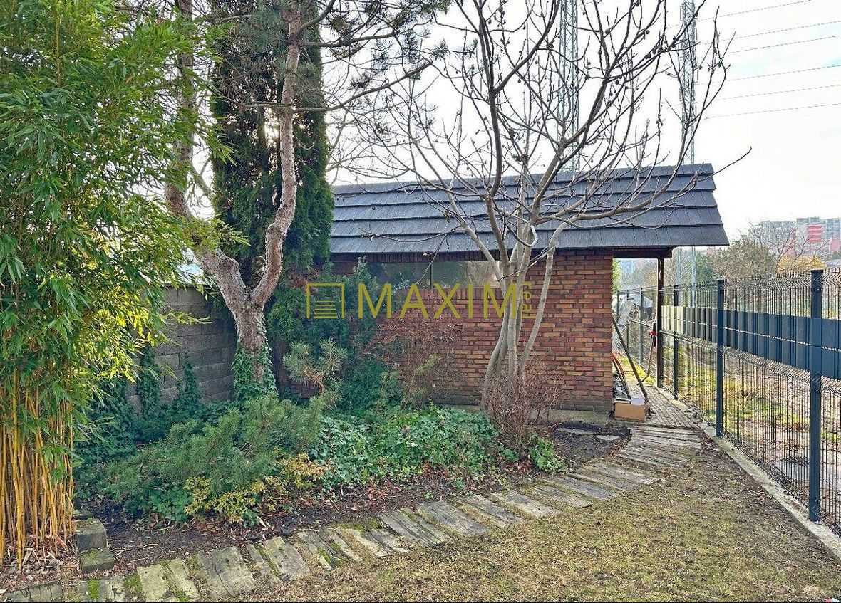 Ponúkame na predaj útulný 3-izbový rodinný dom v tichej a vy - 5