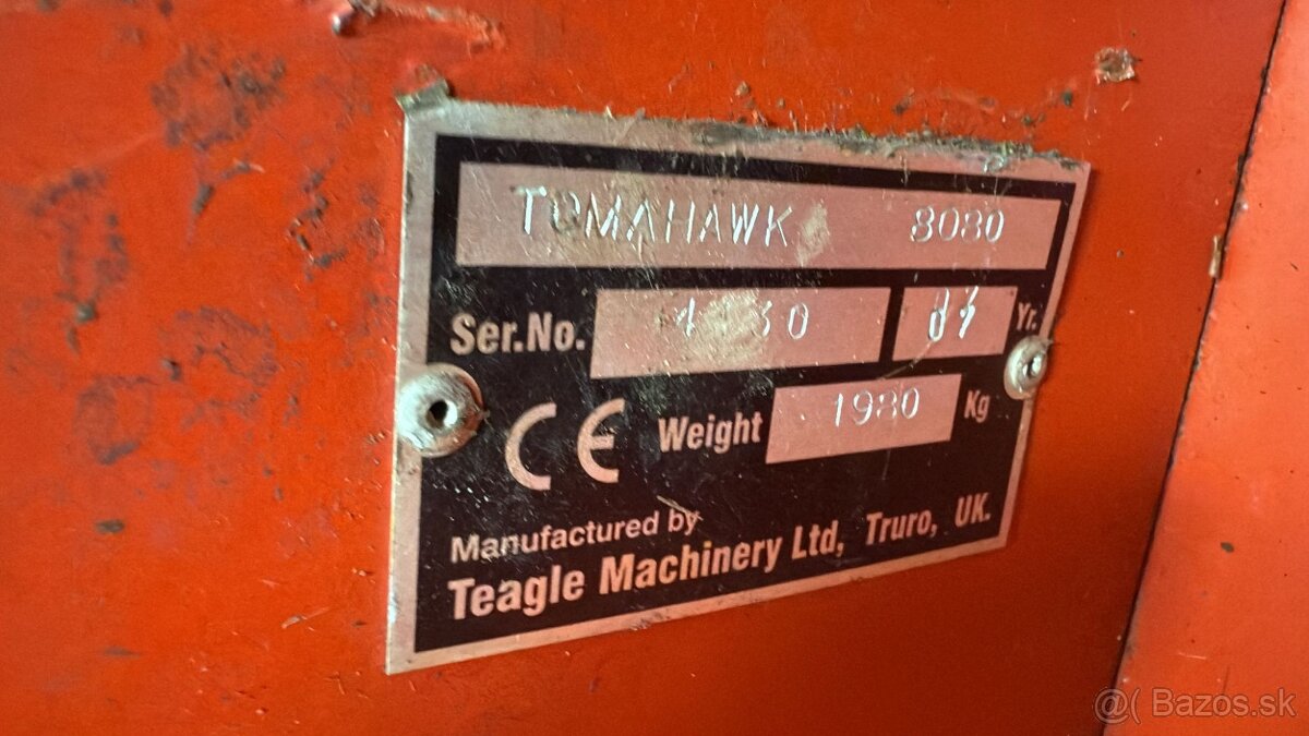 Drvič balíkov slamy Teagle Tomahawk 8080 - 5