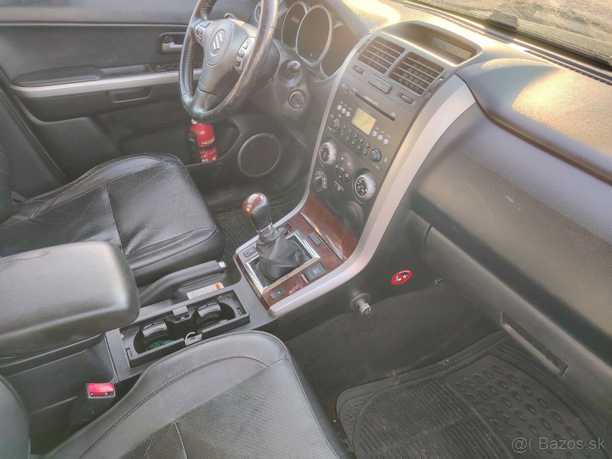 Suzuki Grand Vitara - 5