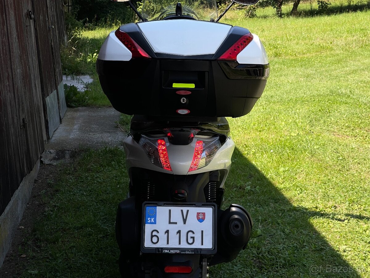 Piaggio Beverly 300ie Sport 2015 - 5
