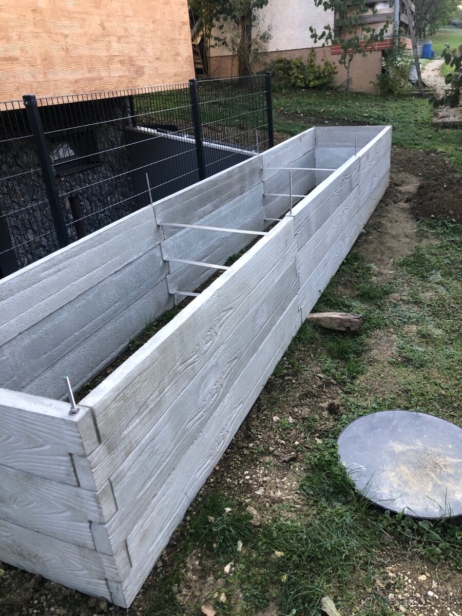 Betónový vyvýšený záhon ROBUST dekor drevo - 5