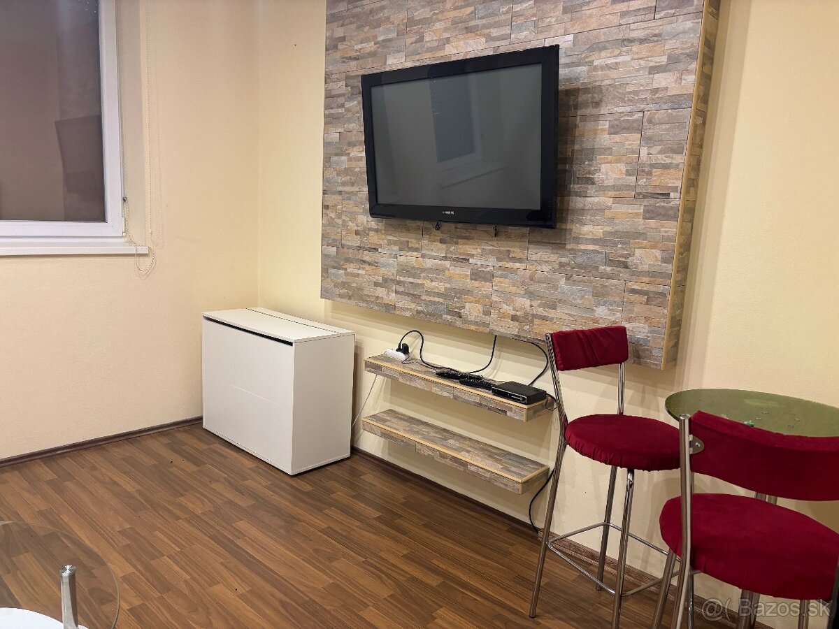 Ponúkam na Prenájom 1-izbový byt - 5