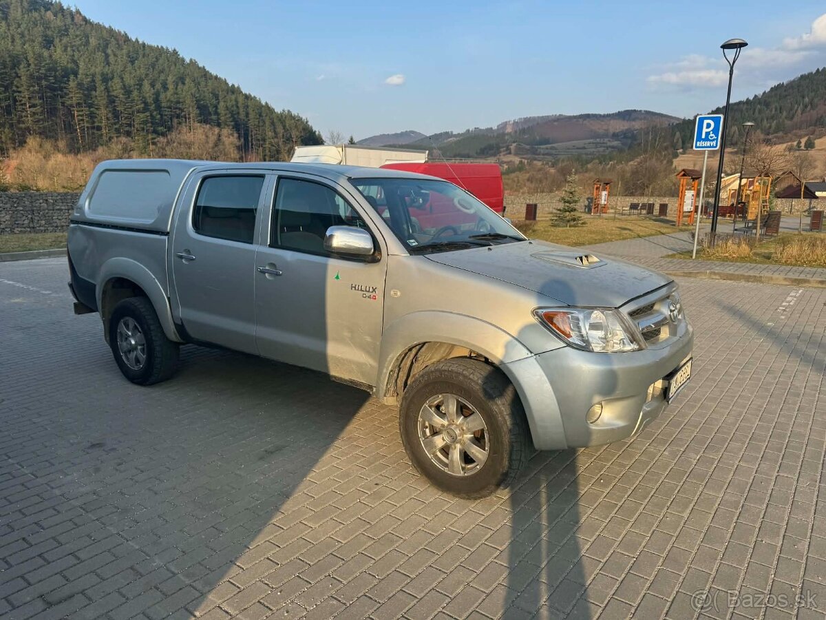Predám Toyota Hilux 2.5, D-4D - 5
