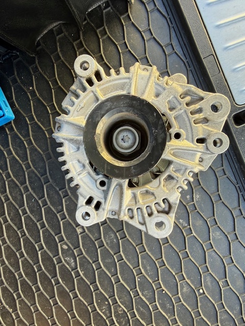 Strtergenerator na BMW G31 2022 - 5
