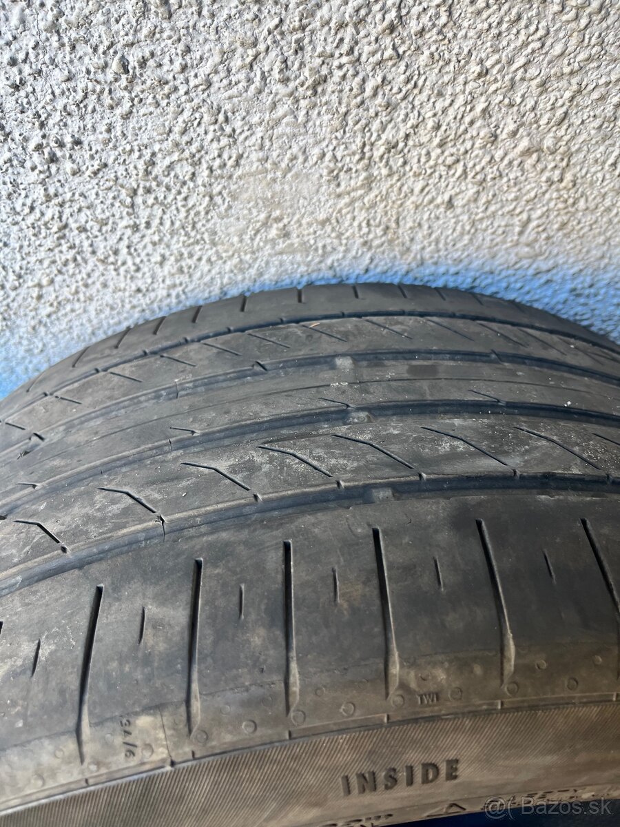 Pneu Continental 245/40 R18 - 5