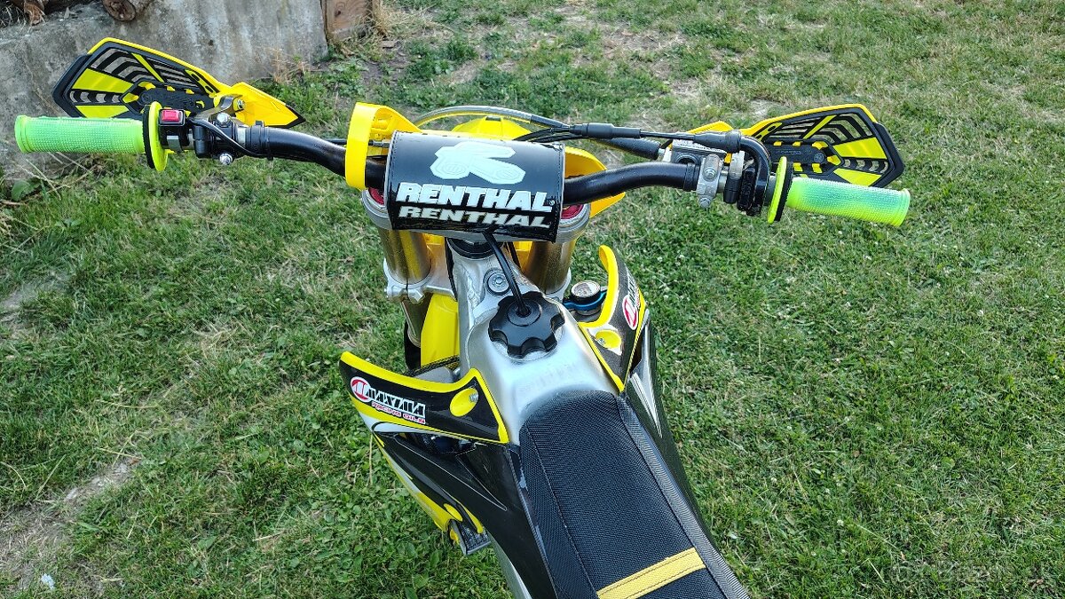 Suzuki RMZ 250