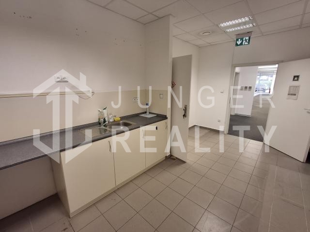 Na prenájom komerčný priestor v Podnik. inkubátore v Rožňave - 5