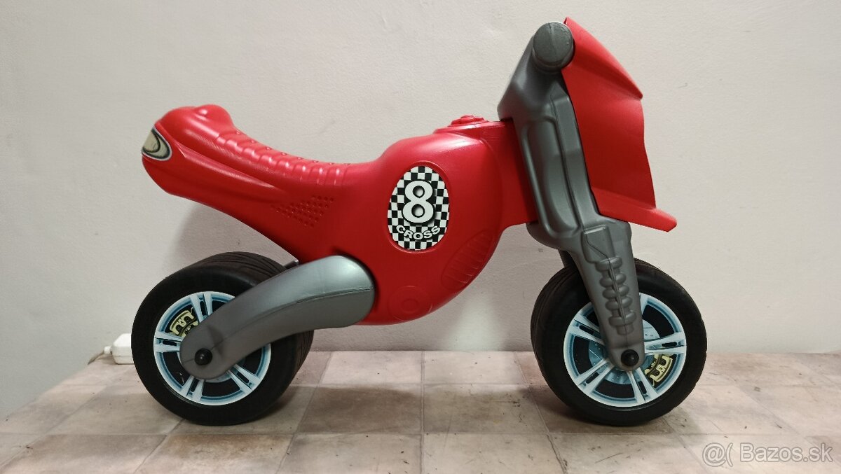 Motorka červená - odrážadlo - 5