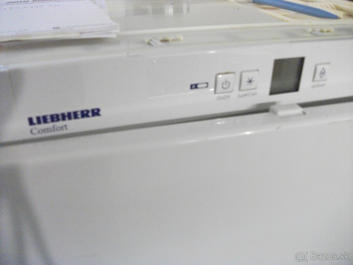 Pekná,zachovalá chladnička s mrazákom zn.LIEBHERR. - 5