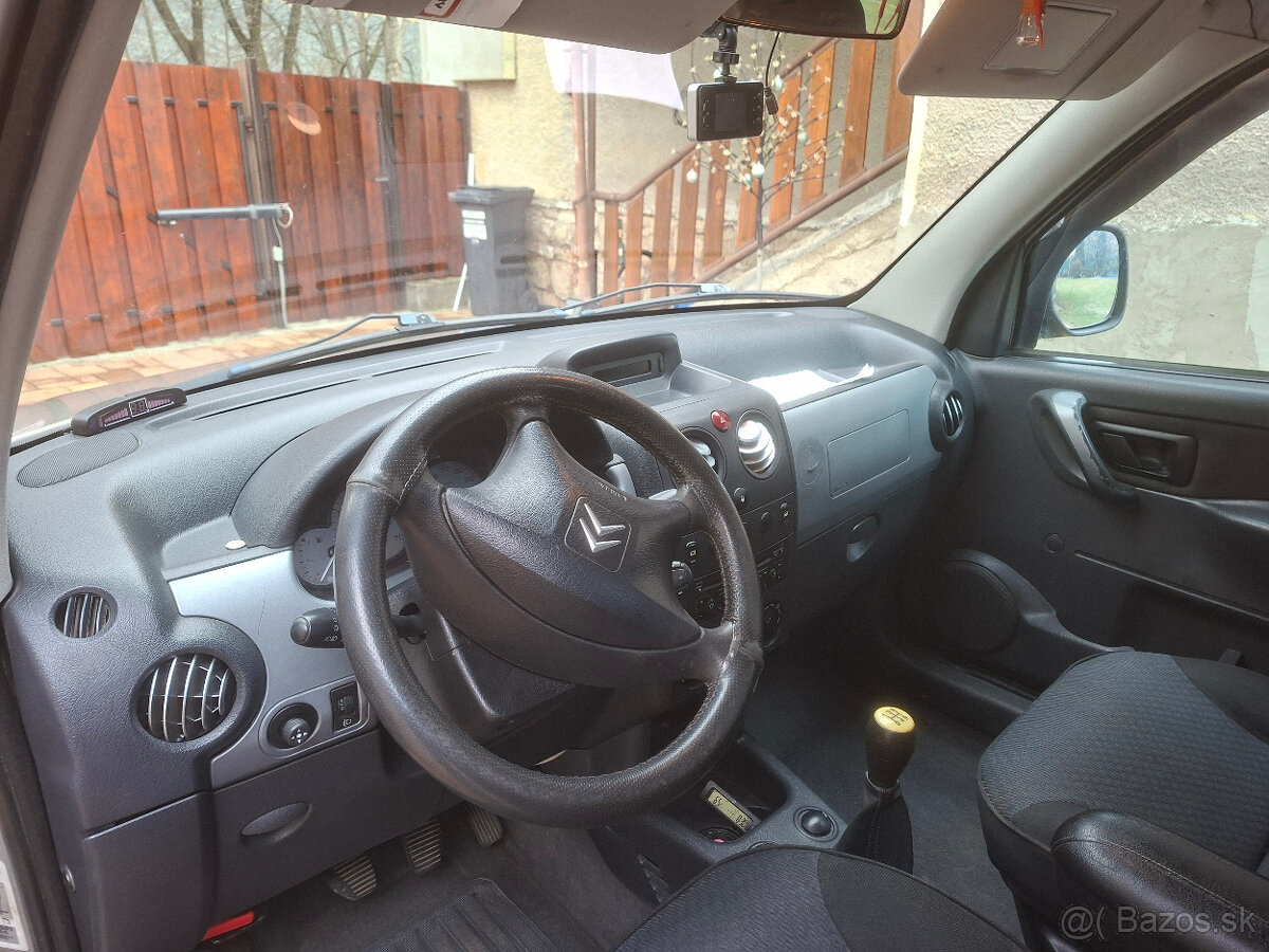 Predám citroen berlingo 1,6HDI 5miestne - 5