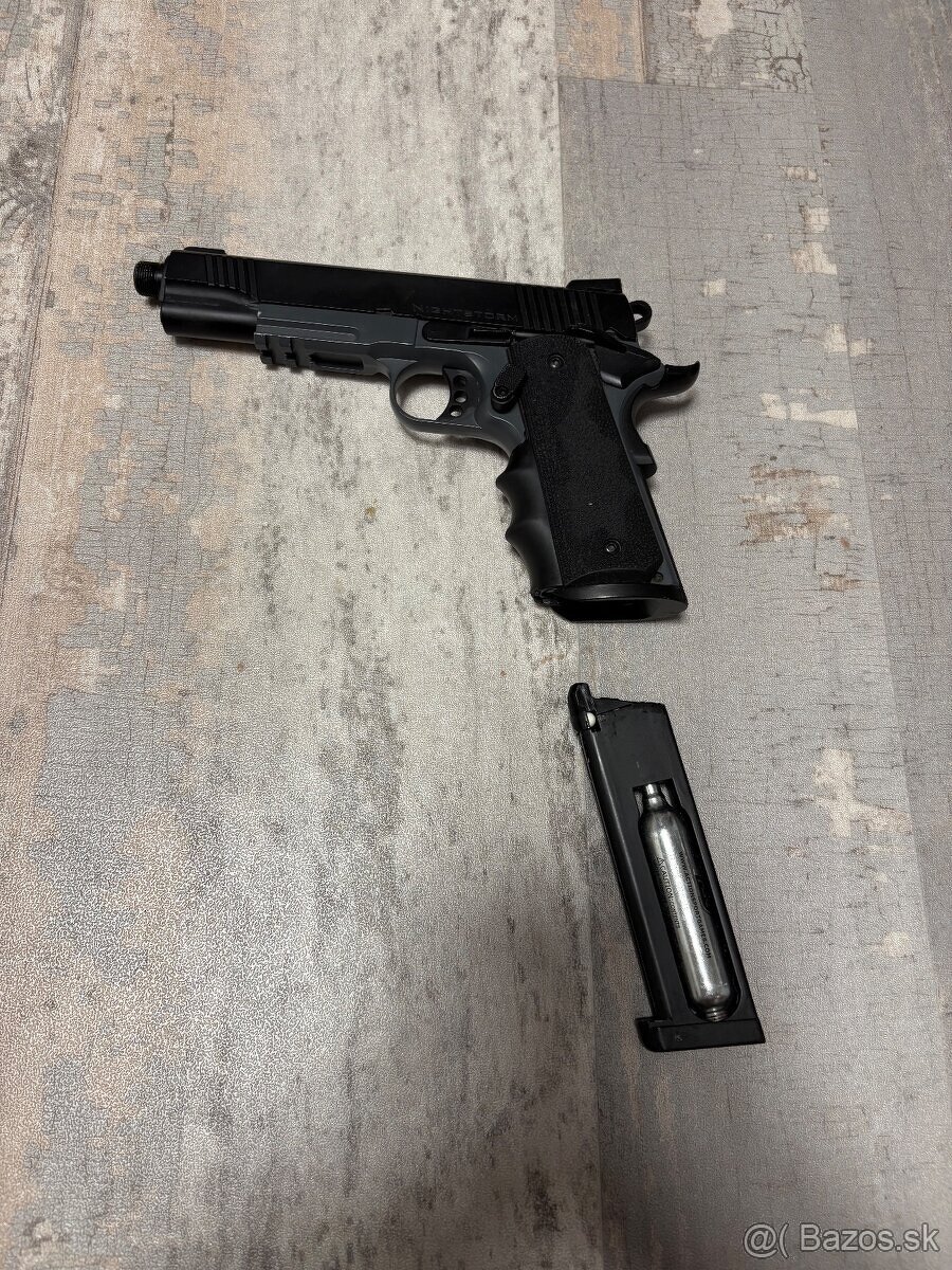 Airsoftová výstroj - 5