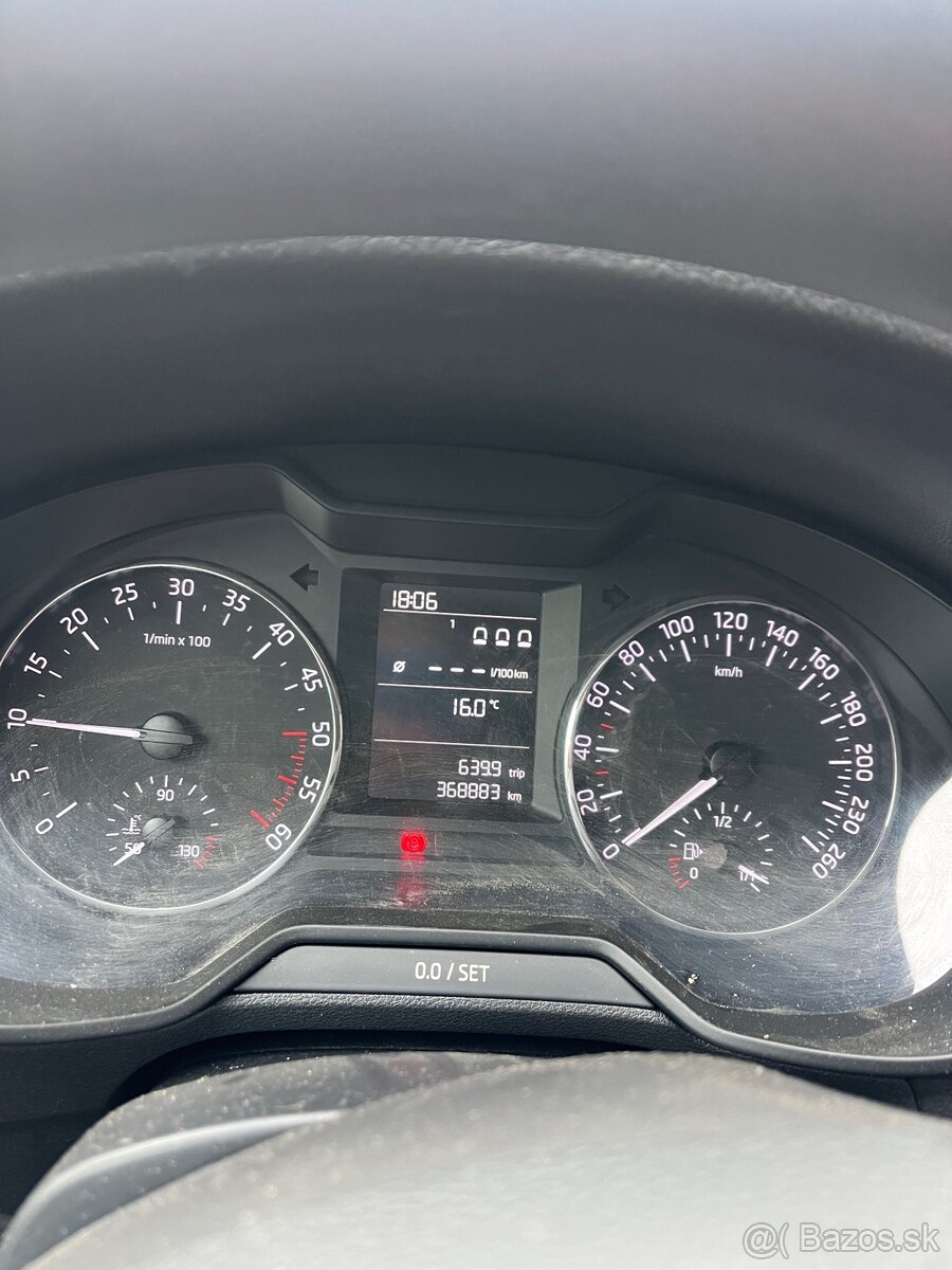 Predám octaviu 3 combi 1.6 tdi manual 2014 - 5