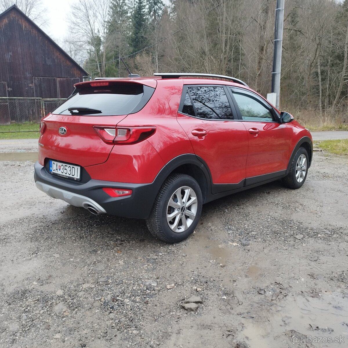 Kia Stonic 1,4 benzín - 5