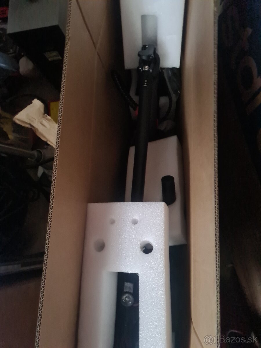 Kolobežka Gogen voyager S601 - 5