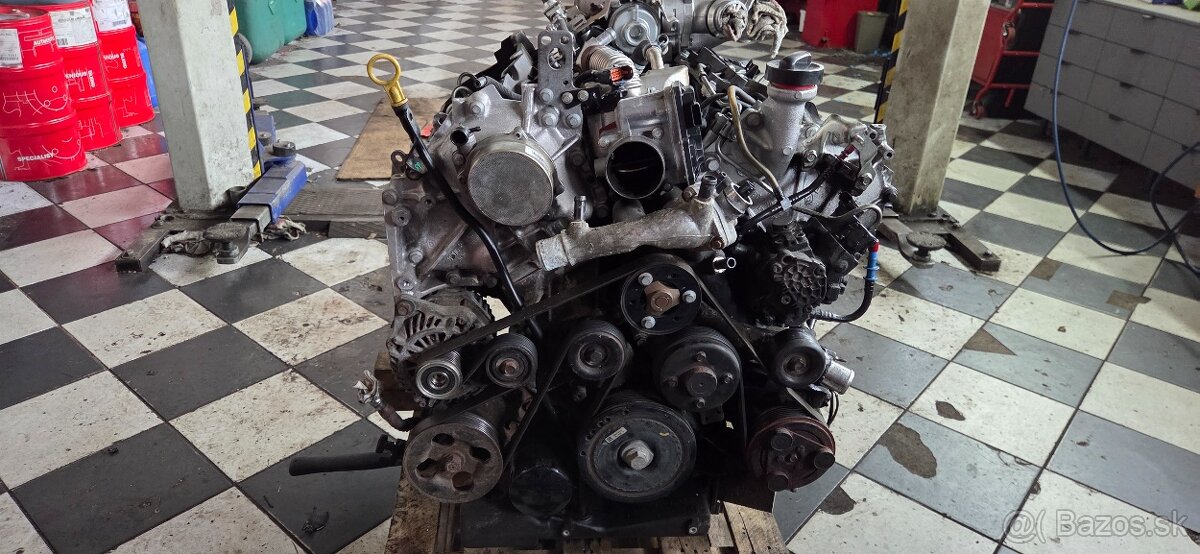 Motor 3.0 V6 V9X Nissan Infinity - 5