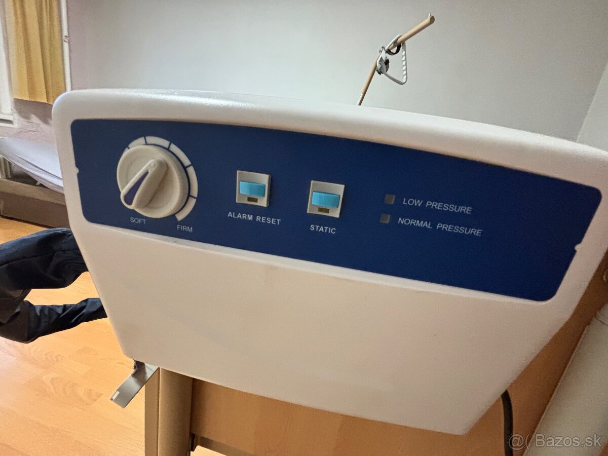 Nemocničná polohovateľná postel - 5