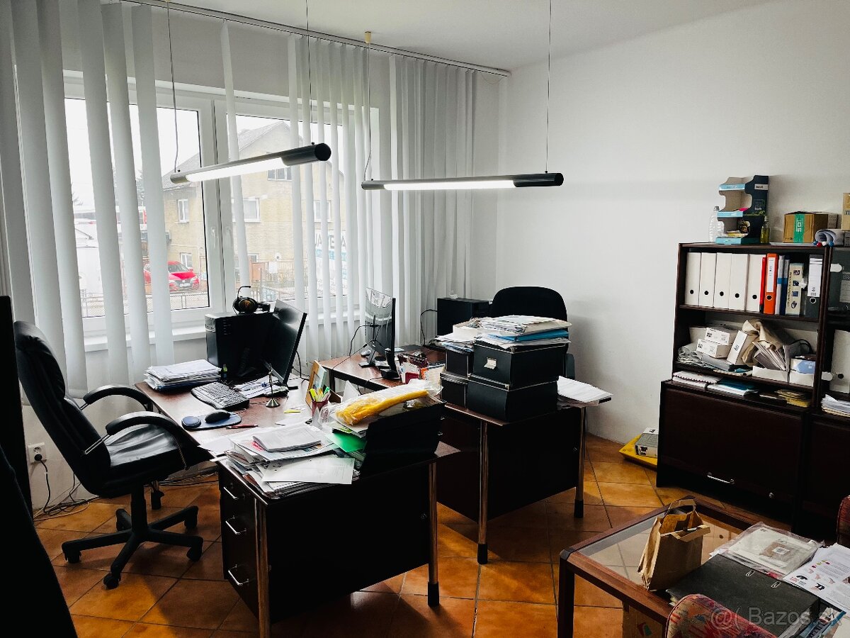 POLYFUNKČNÝ OBJEKT, 692m2, VT - 5