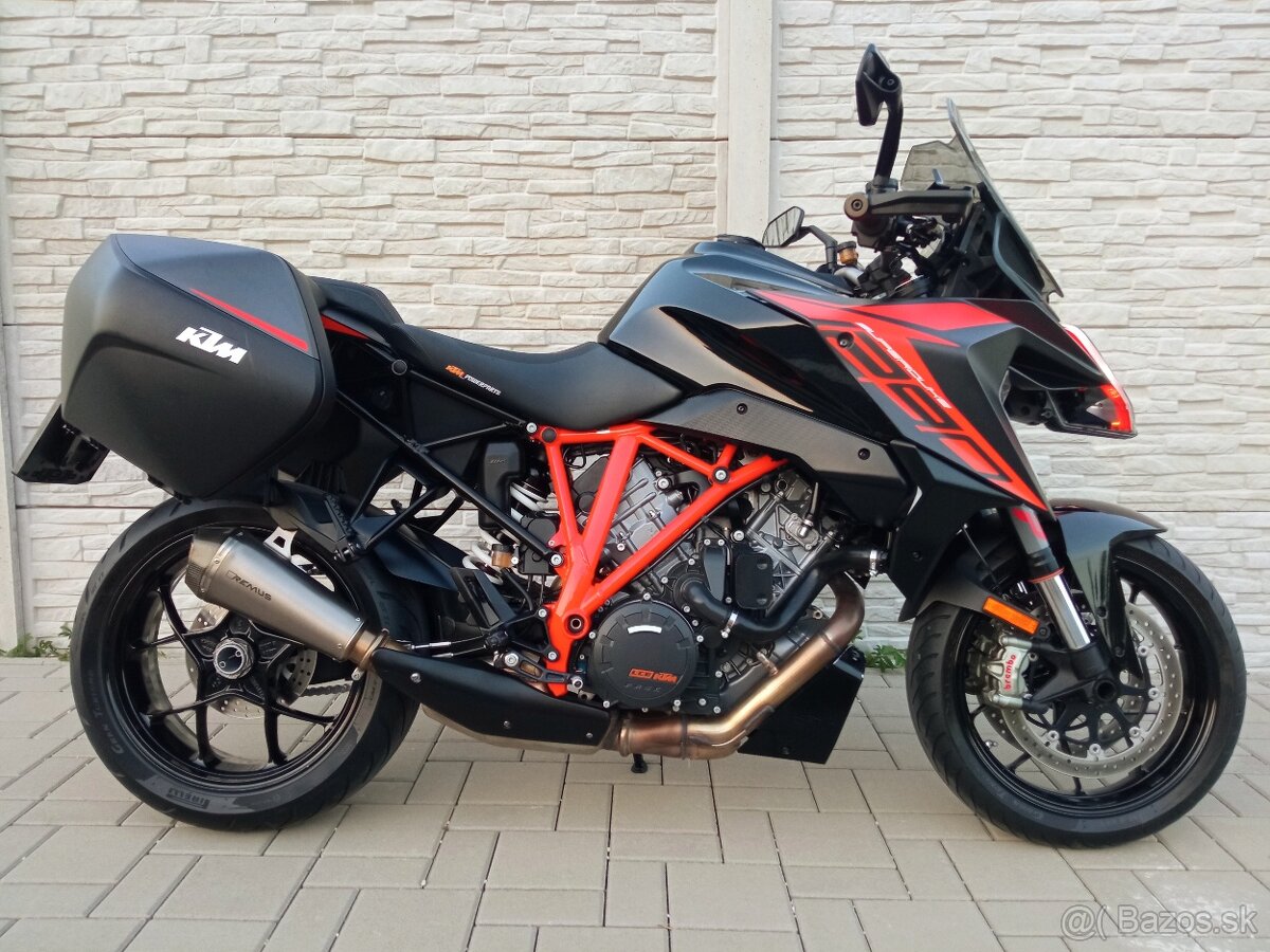 KTM 1290 SUPER DUKE GT - 5