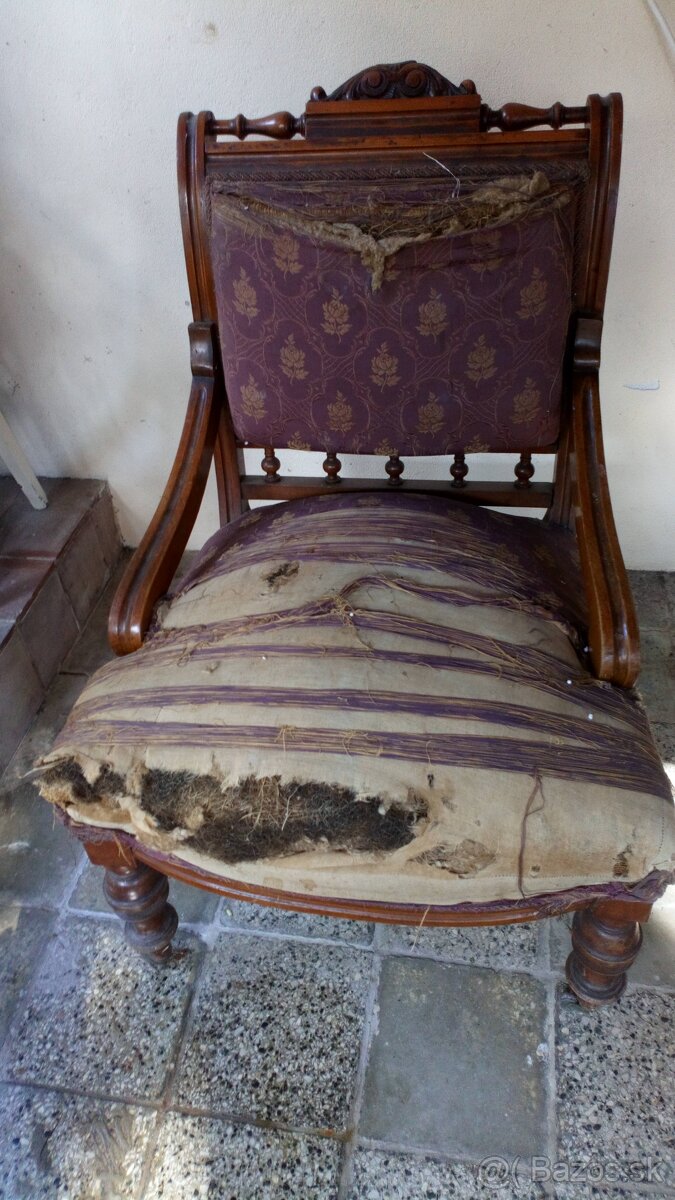 RETRO DREVENÁ SEDACIA SÚPRVA - 5