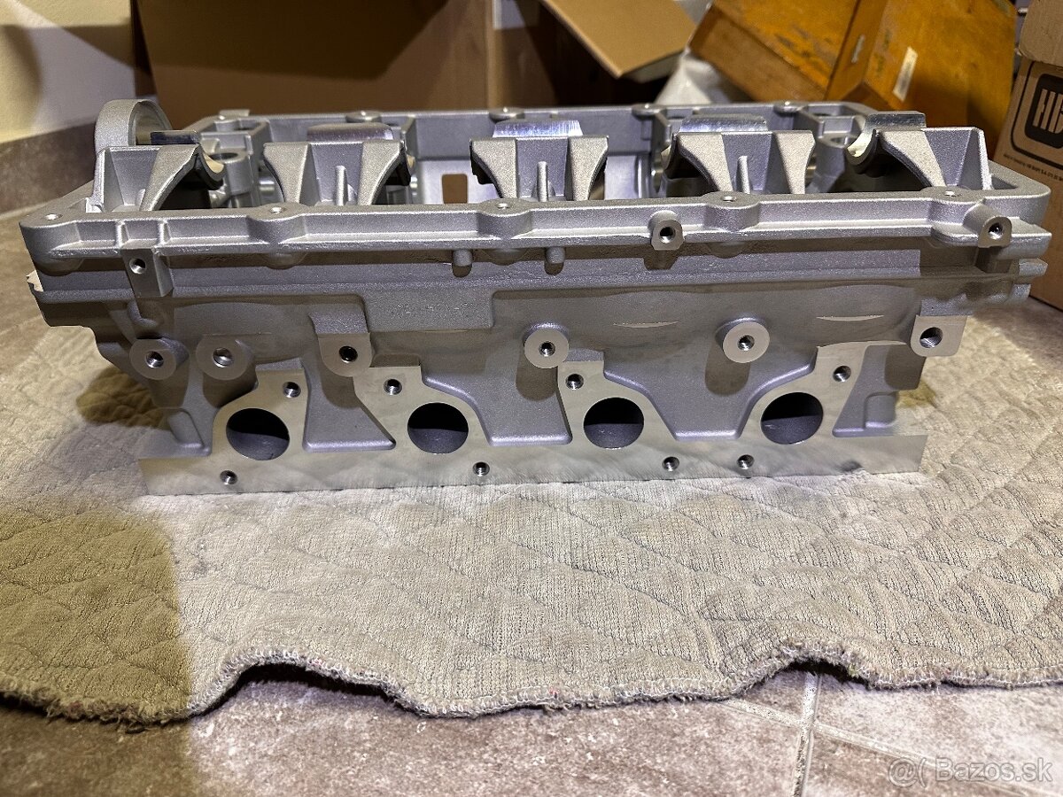Hlava valcov 16v pumpac nova hlava 2.0tdi - 5