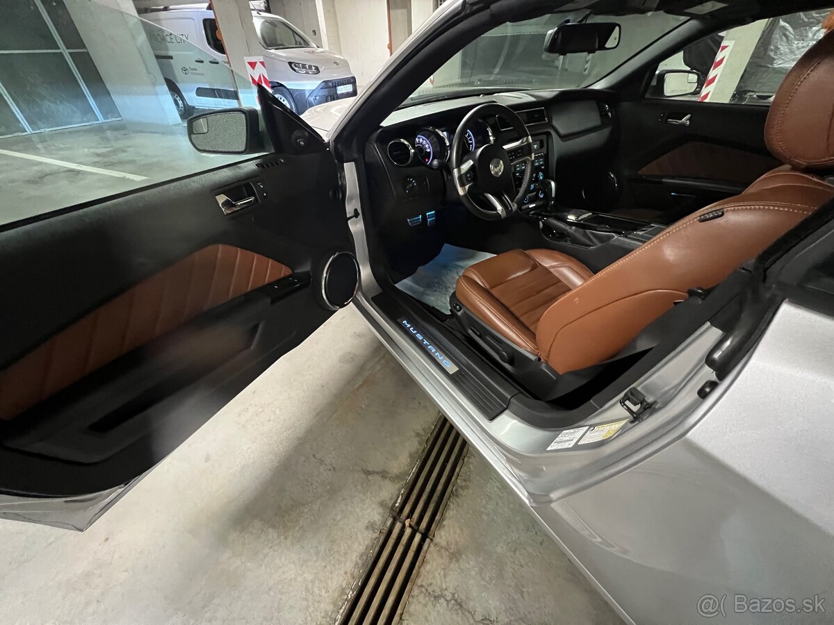 Ford MUSTANG 3.7 Convertible - 5