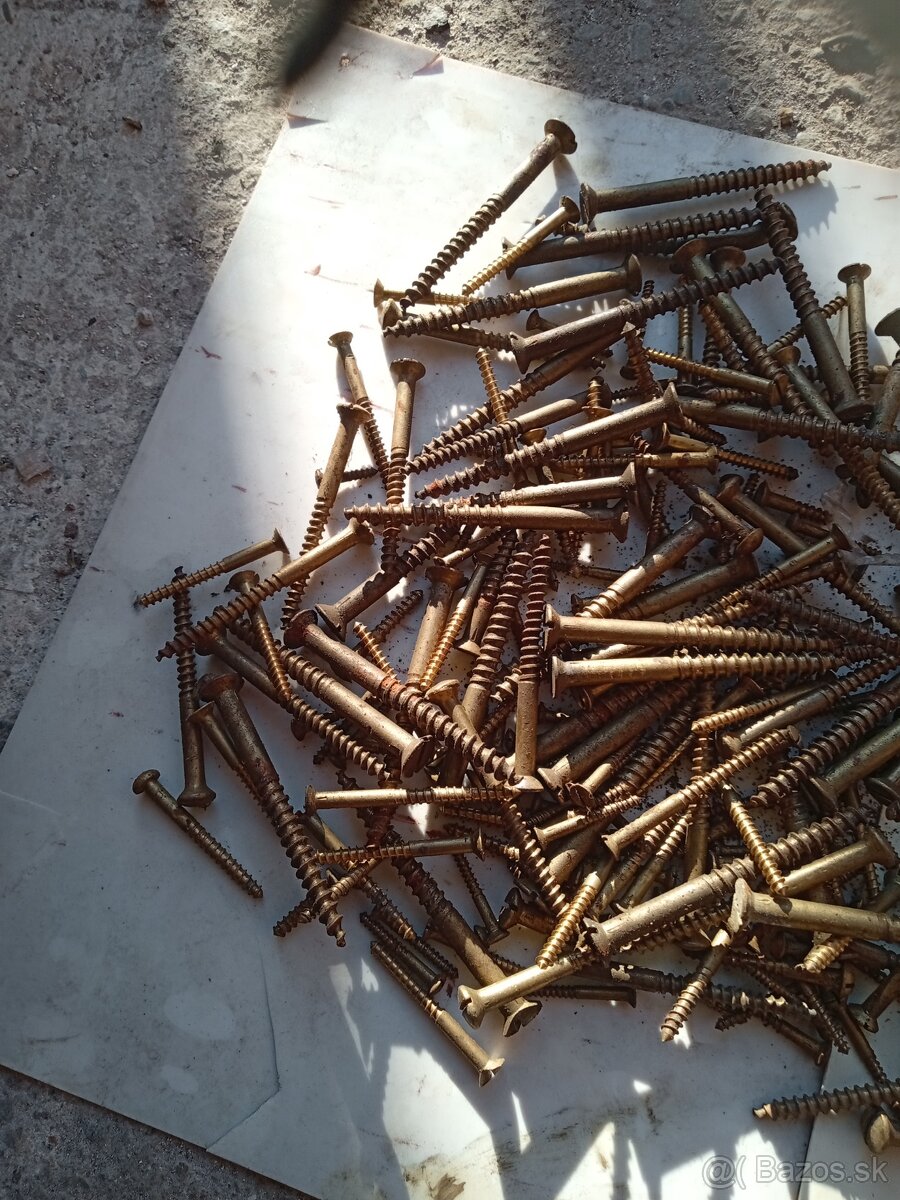 Staré mosadzné šrubky šroby - 5