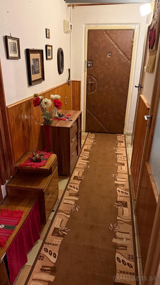 Predám 1izbový byt Nová Baňa - 5