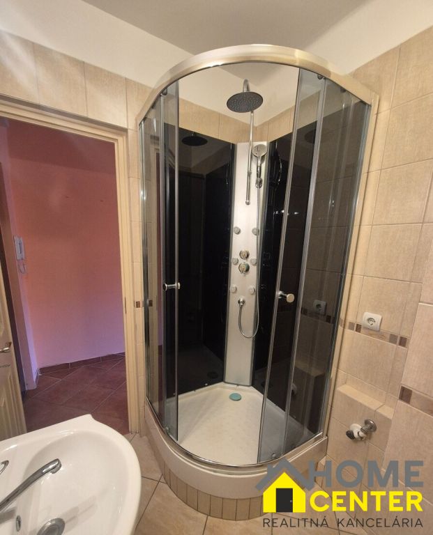 PREDAJ : GARSÓNKA 20m2, CINTORÍNSKY RAD, KOMÁRNO - 5