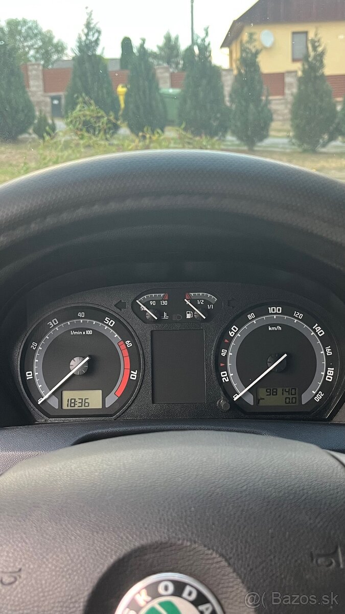 Fábia 1.2htp 47kw 2006 - 5