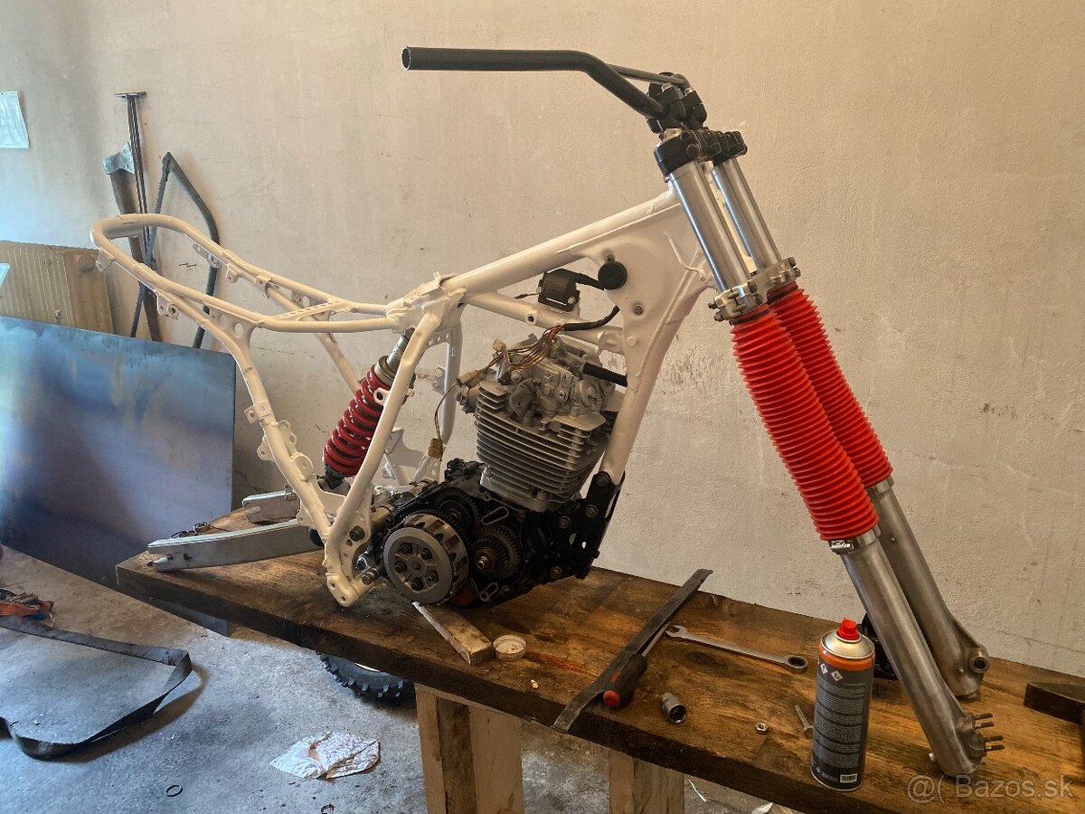 Yamaha XT 600