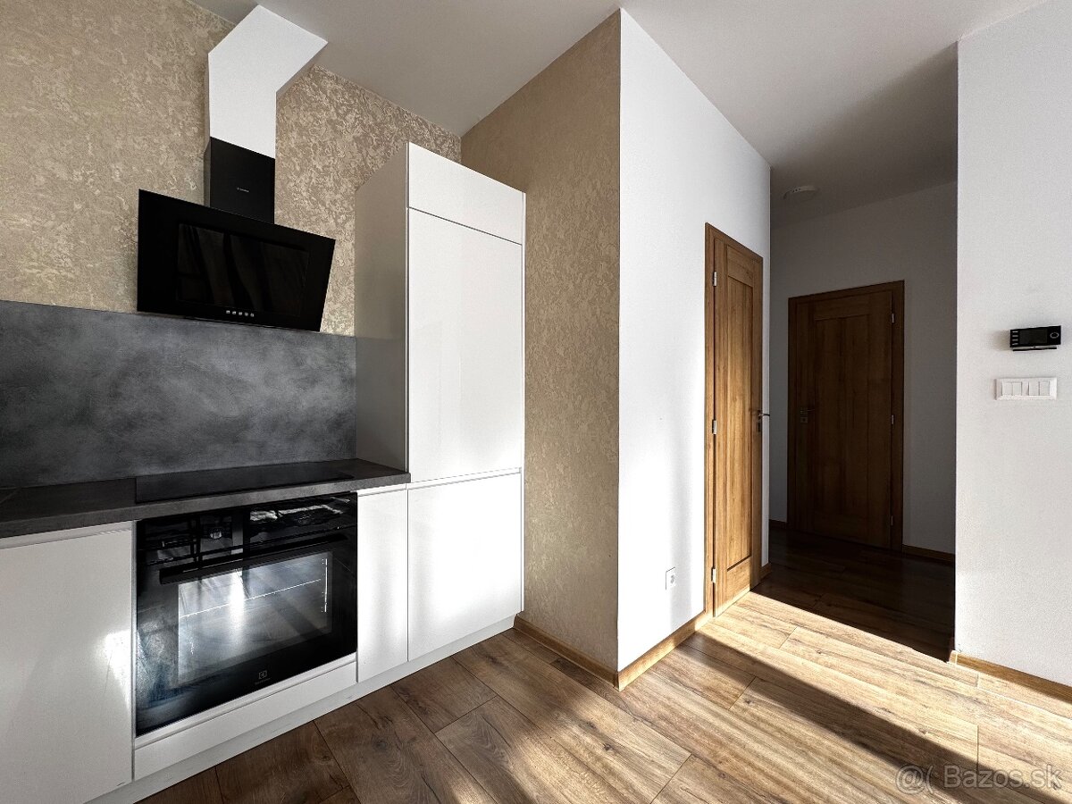 Prenájom moderného 2-izbového bytu – L.Mikuláš, Palúdzka - 5