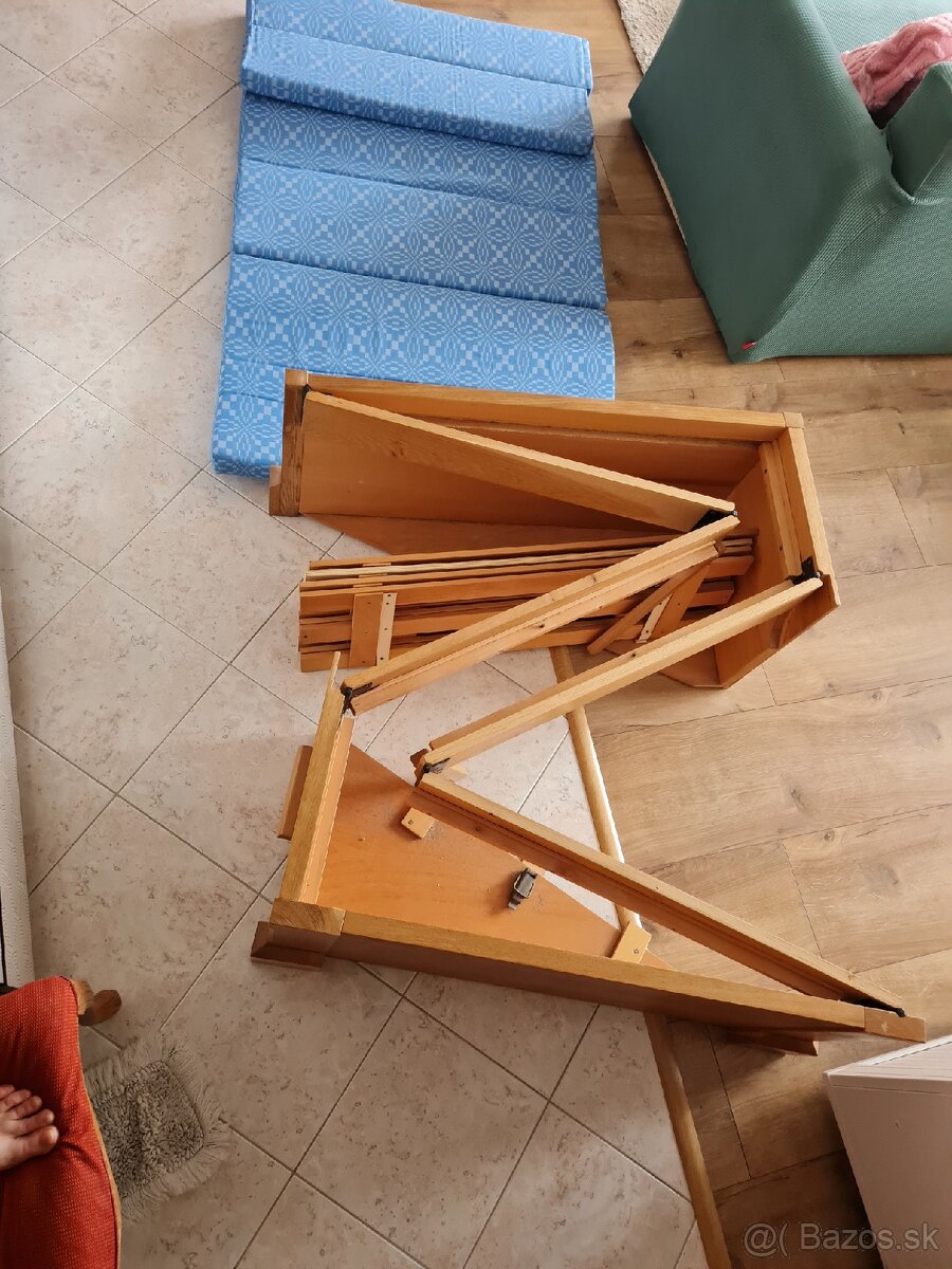 Starožitny nábytok unikát , drevená truhlica a v nej posteľ - 5