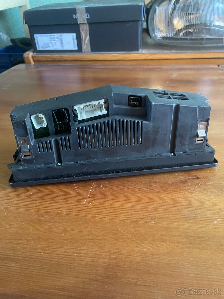 Predám originálne rádio a ovladanie klimatizácie na BMW e46 - 5